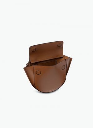 000025 SADDLE