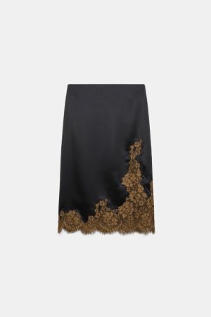 647405 999 BLACK