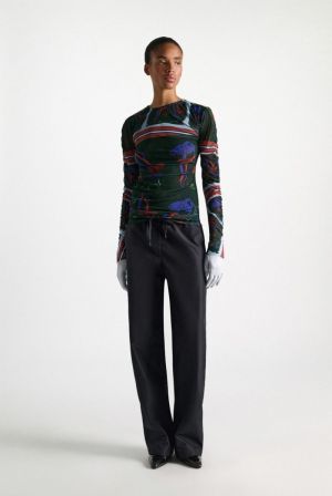 623501 016 COLORFUL RI