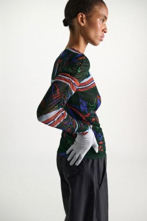 623501 016 COLORFUL RI