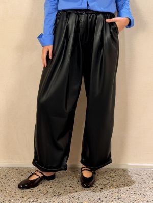  011 BLACK