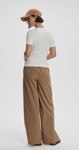 REGINA FITTED TEE WHITE