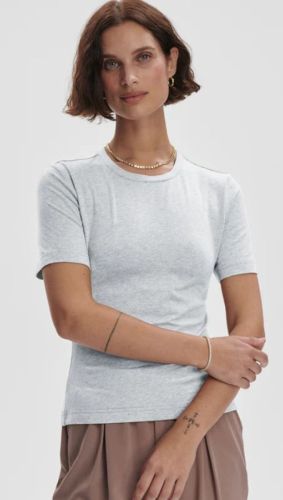 REGINA FITTED TEE LIGHT GREY MARL