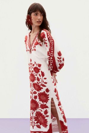 369644 TAPESTRY RED